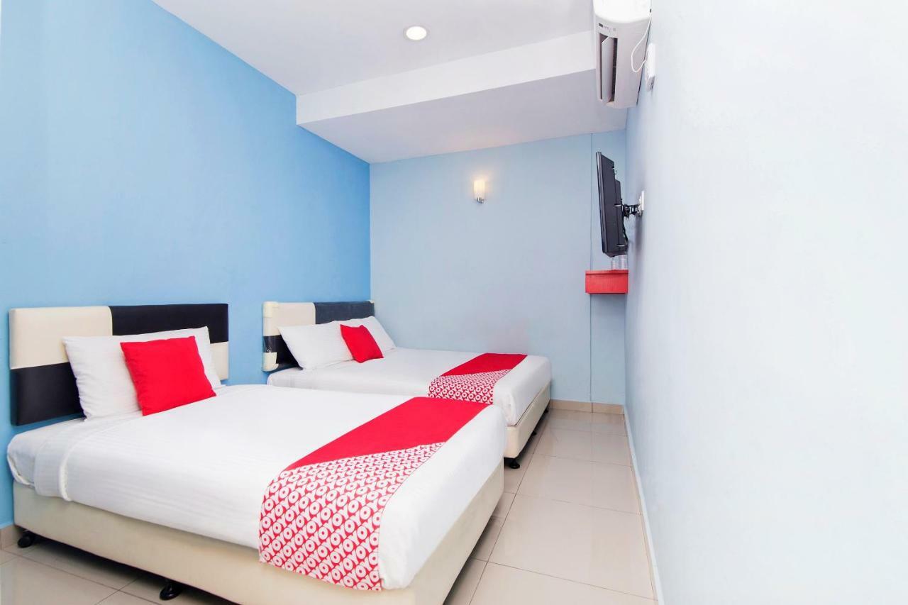 Oyo 220 Hotel Sri Maluri Kuala Lumpur Exterior foto